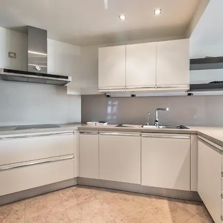 Alzaro 1 Vakantiehuis *